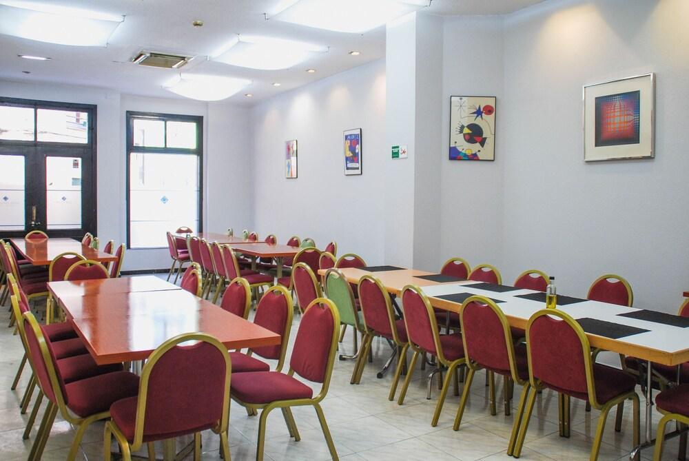 Hotel Faranda Pathos Gijon, Ascend Hotel Collection Экстерьер фото